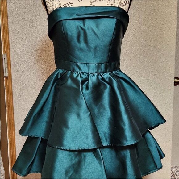 Mini cocktail dress emerald green - Picture 6 of 11